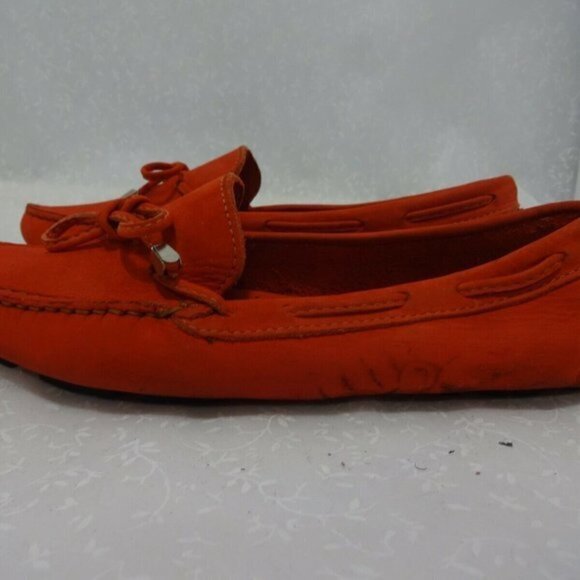 𝅺saks Fifth Avenue Women's Size 7B Moccasin Orange Suede Slip On Flat Shoes - Picture 1 of 7